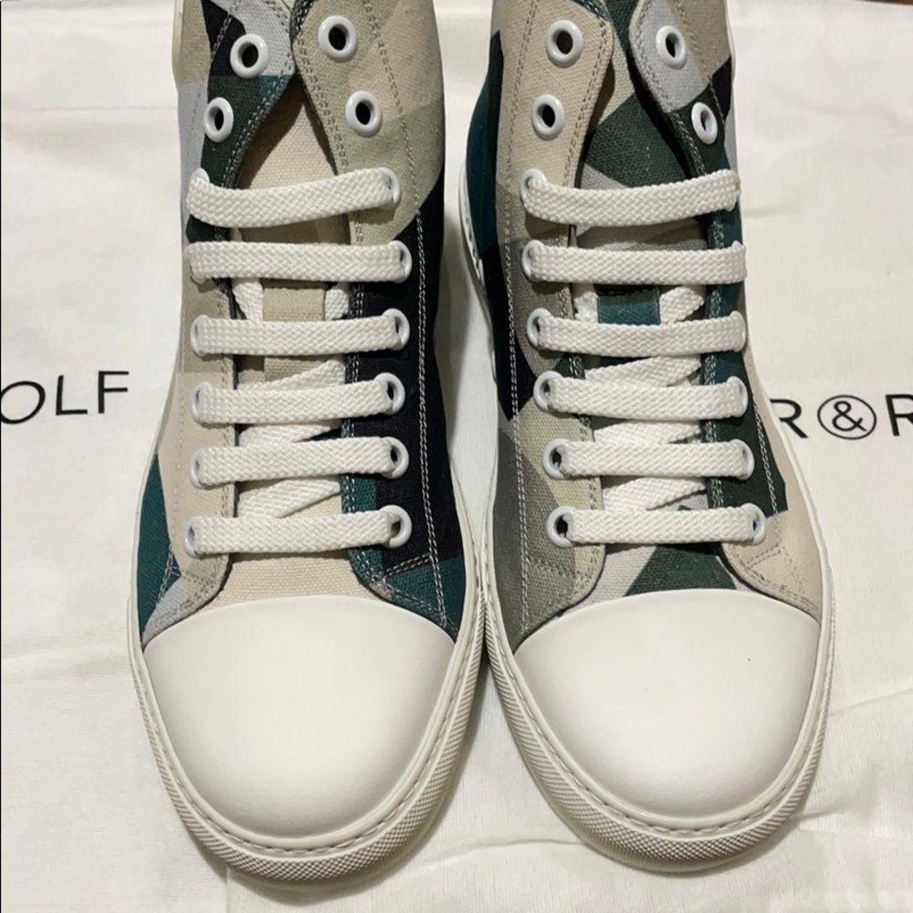 Viktor & Rolf -Camo White Suede Fashion Sneakers Size 40.  US-7